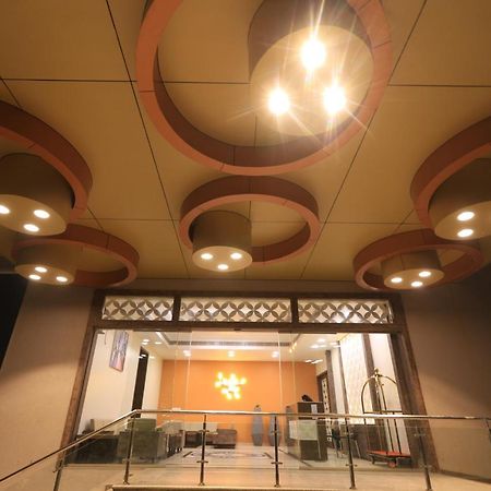 Apricot Hotel , Ahmedabad Extérieur photo