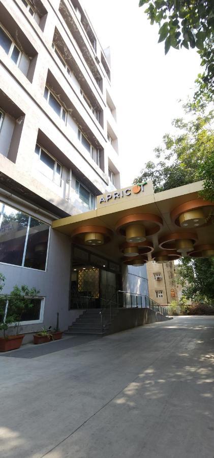 Apricot Hotel , Ahmedabad Extérieur photo