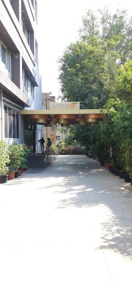 Apricot Hotel , Ahmedabad Extérieur photo