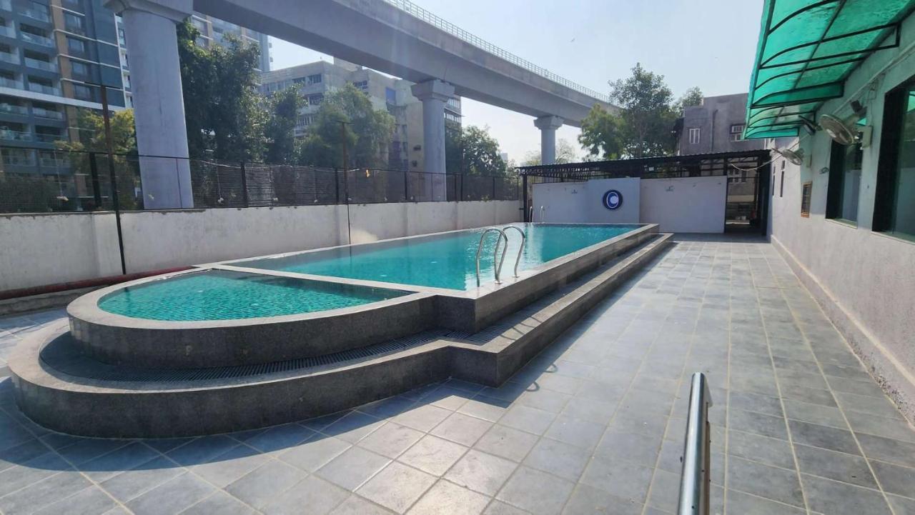 Apricot Hotel , Ahmedabad Extérieur photo