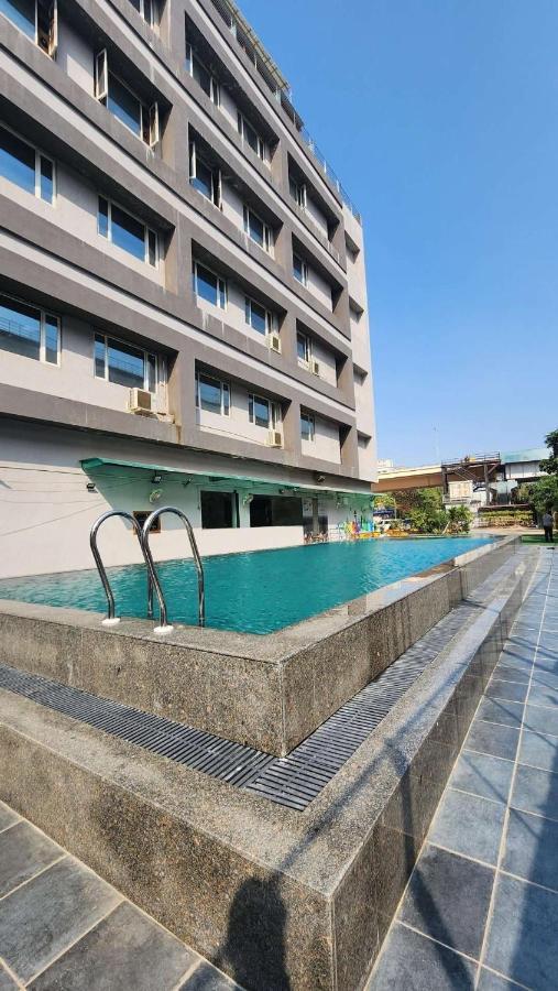 Apricot Hotel , Ahmedabad Extérieur photo