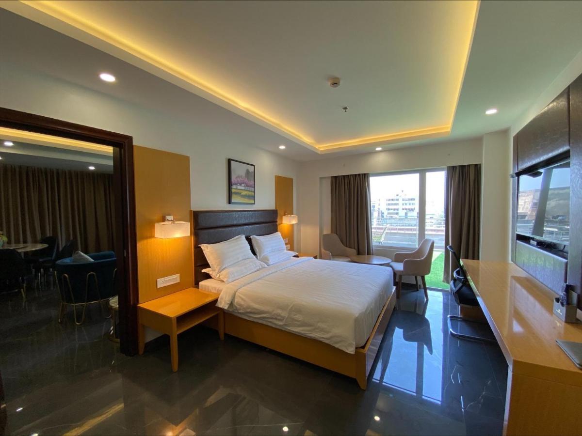 Apricot Hotel , Ahmedabad Extérieur photo