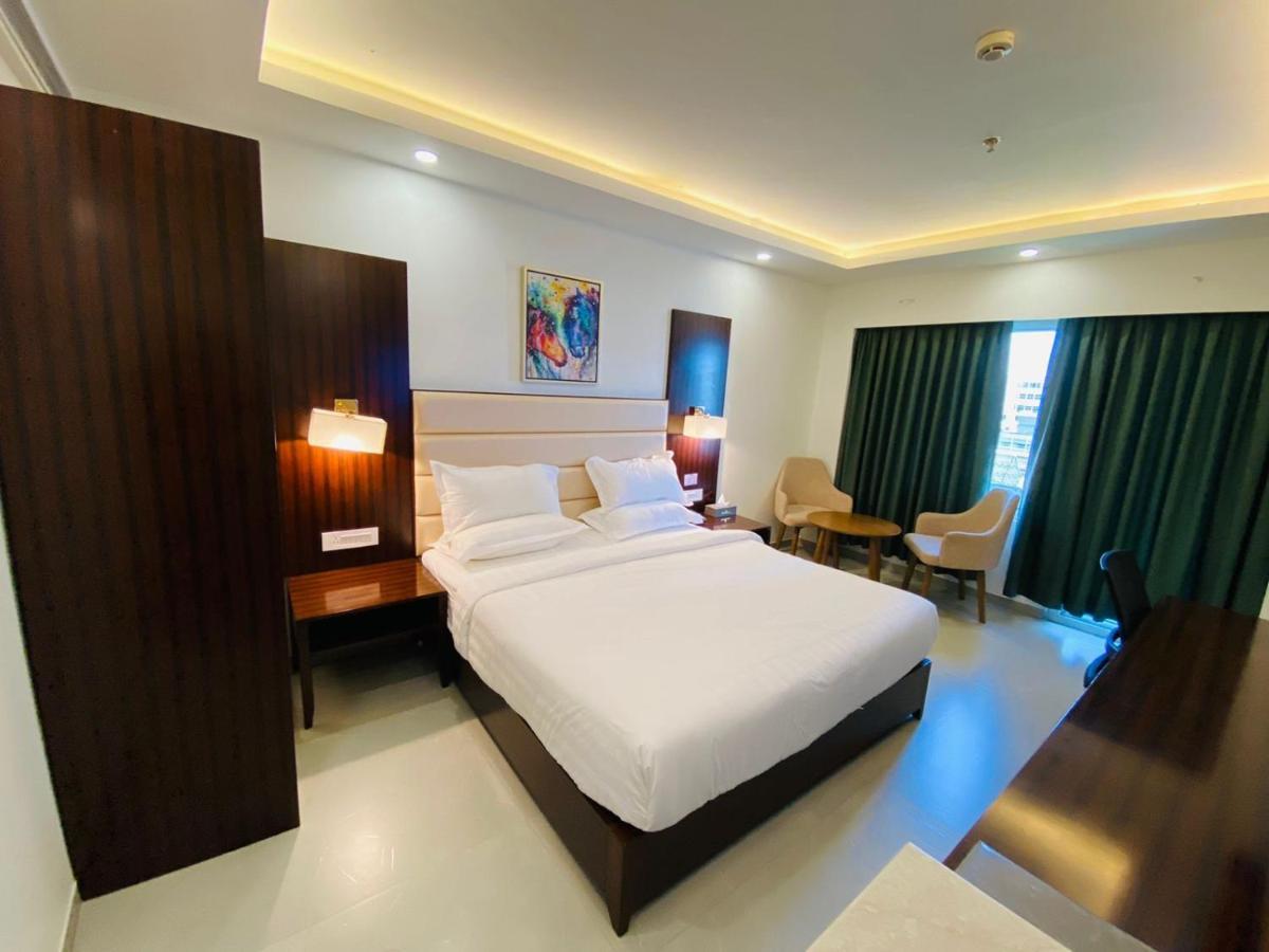 Apricot Hotel , Ahmedabad Extérieur photo